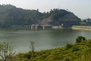Tujuh Tempat Wisata Menarik di Purwakarta