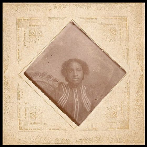 photo 4-YoungWomanCirca1800s_zpsb77220d7.jpg