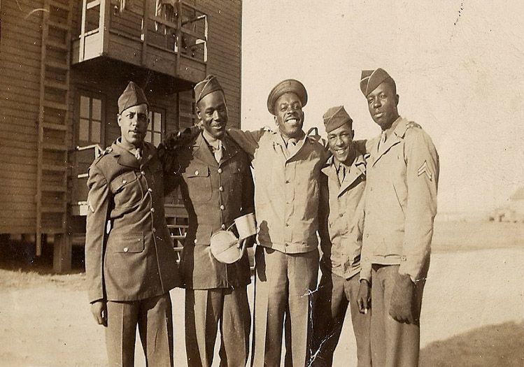 photo 19-MilitaryMen-Circa1940s_zpsb9276672.jpg