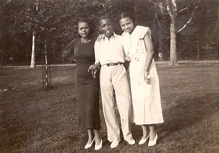 photo 20-MotherampChildrenCirca1940s_zpsc4a7d1be.jpg