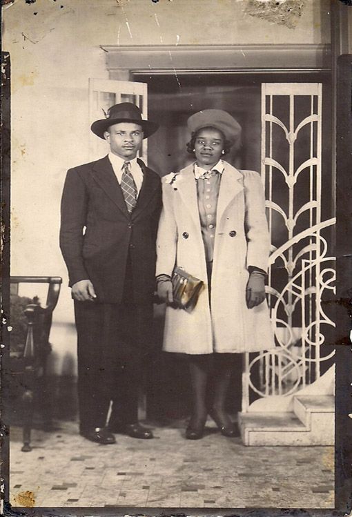 photo 14-YoungCoupleCirca1940s_zps178eb2b5.jpg