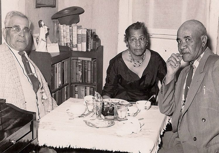 photo 22-MiddleClass1940s_zpsa50e23b9.jpg
