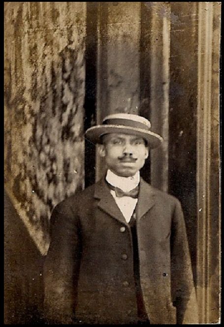 photo 3-ManinHatcircaearly1900s_zpsf88825d5.jpg