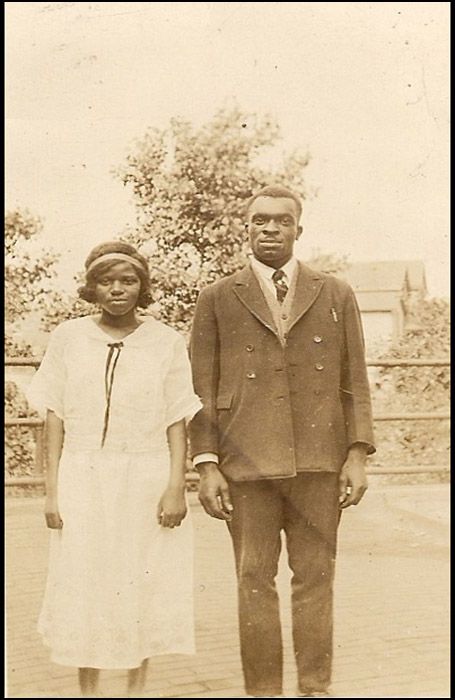 photo 18-RaymondParkerampWifeCirca1910rsquos_zps12a1fc3a.jpg