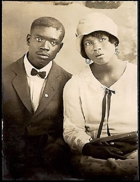 photo 22-YoungCoupleCirca1910s_zps2d439436.jpg