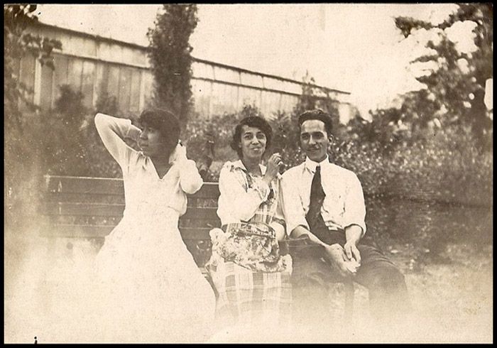 photo 23-SisterMotherBrother-Circa1910s_zps3df27b8f.jpg