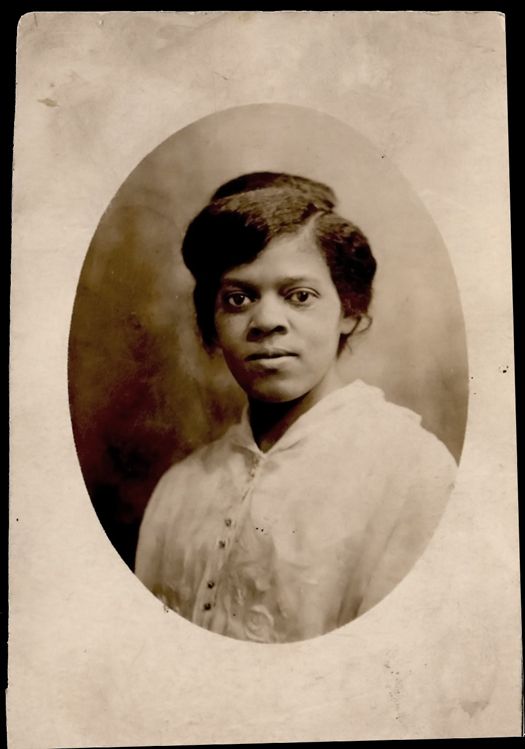 photo RPPC - Young Woman - Circa 1907-1914_zpsnkwovvt4.jpg
