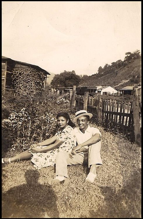Couple on Lawn Circa 1920s photo 6-CoupleonLawnCirca1920s_zps34b3848b.jpg
