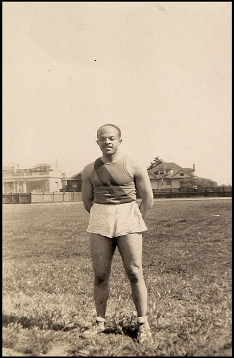photo 17-LeeParnellUC100ydDashACCCompetitionMay1928_zps5c059f7f.jpg