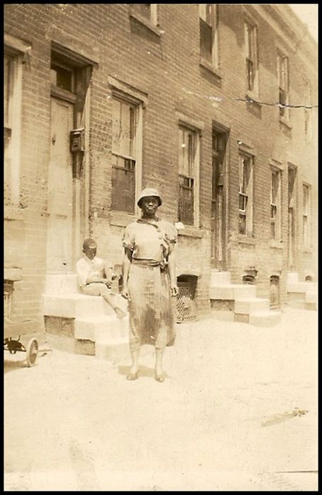 photo 3WomanoutsideofTenementCircaLate1920s_zps867cebd3.jpg