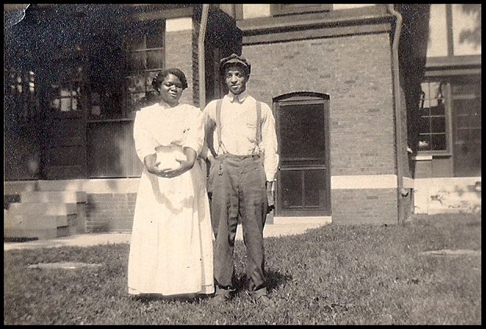 Couple Outside work place Circa Late 1920s photo 7-CoupleOutsideworkplaceCircaLate1920s_zpsf582a790.jpg