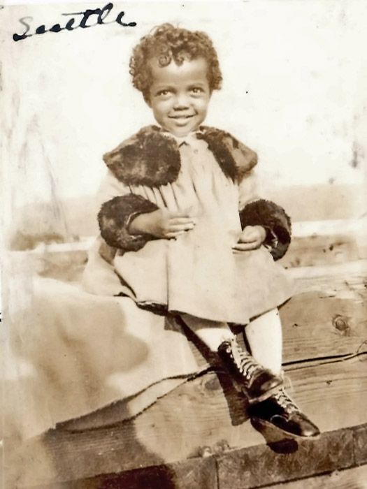 Curly Locks - Seattle, Washington - Circa 1920's photo Curly Locks - Seattle Washington - Circa 1920s_zpstkkayziq.jpg