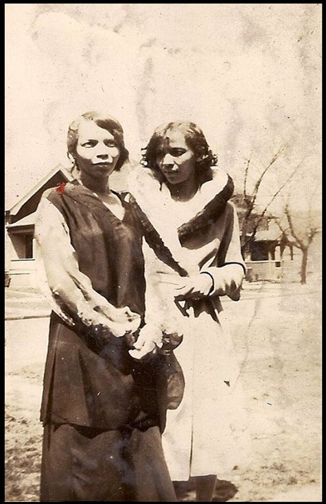 Gardner Family - C with unnamed woman - Circa 1932 photo 8-GardnerFamily-Cwithunnamedwoman-Circa1932_zpsdbbcf8b7.jpg