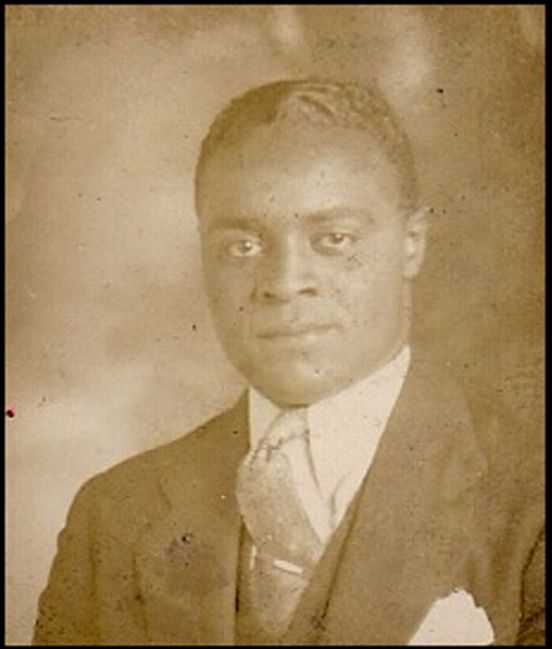 Hal Simpson Jr - Circa 1930s photo 1-HalSimpsonJr-Circa1930s_zpsfe599168.jpg