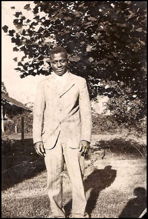photo 11-ManinfrontoftreeCirca1930s_zps175253e7.jpg