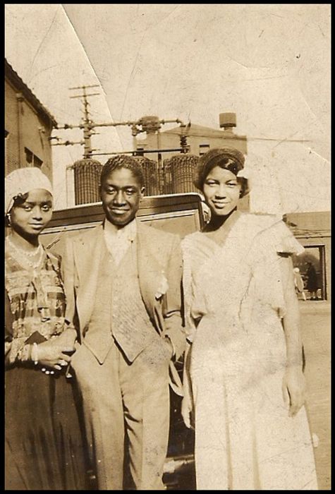 Man with Two Pretty Women Circa 1930s photo 12-ManwithTwoPrettyWomenCirca1930s_zpsbc31d2cd.jpg