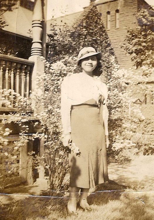 photo 13-WomanYoung-CircaEarly1940s_zps4145ef61.jpg