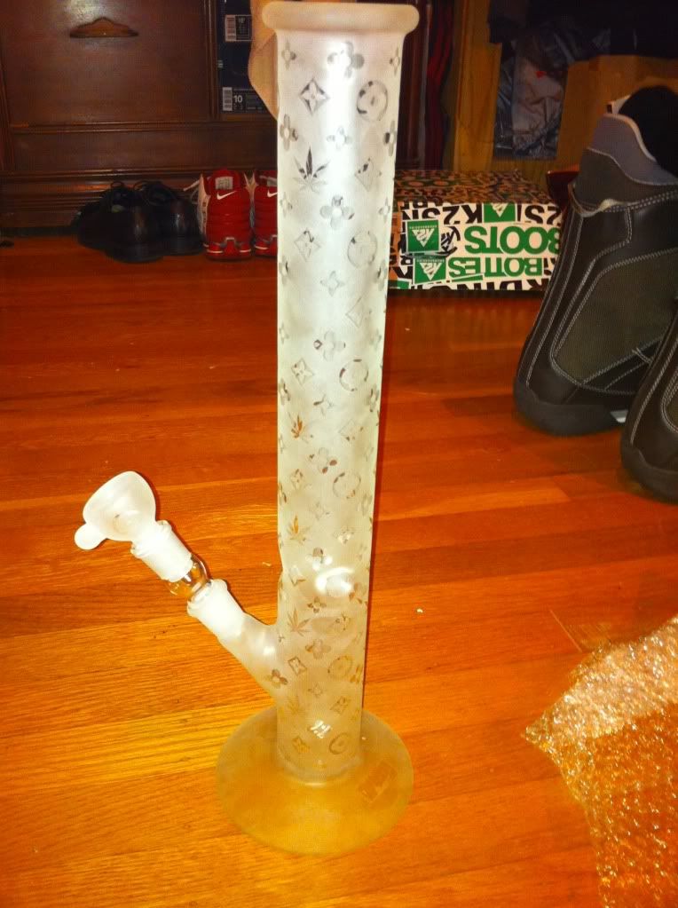 Where can I buy a Louis V bong ?c | Page 2 | Grasscity Forums