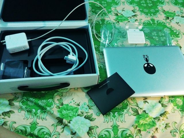 Macbook pro MD101 Ram 8GB, ssd 128gb, like new 99,9% fullbox