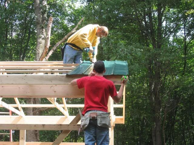 Seconddaypolebarn001.jpg
