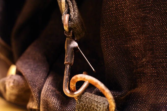 IMAGE: http://i242.photobucket.com/albums/ff207/fishfoto/DomkeClip_x02.jpg