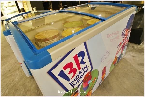 Baskin And Robbins. Baskin Robbins House of Buffet