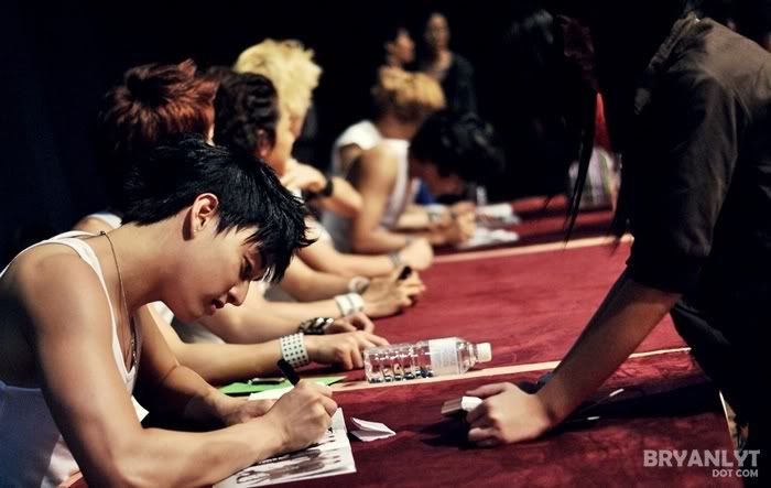 U-KISS Autograph U Kiss Autograph U KISS SHOWCASE MALAYSIA