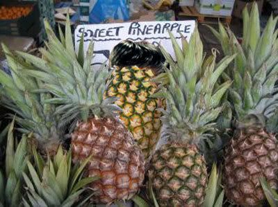 wavy cut pineapple