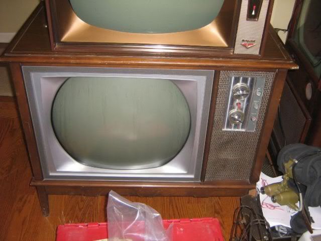 televisions round screen vintage