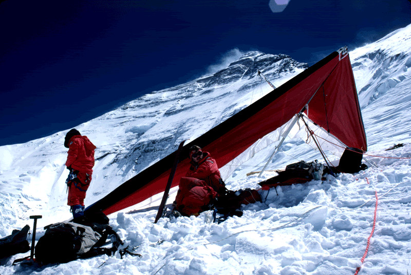 Steve  McKinny on Everest