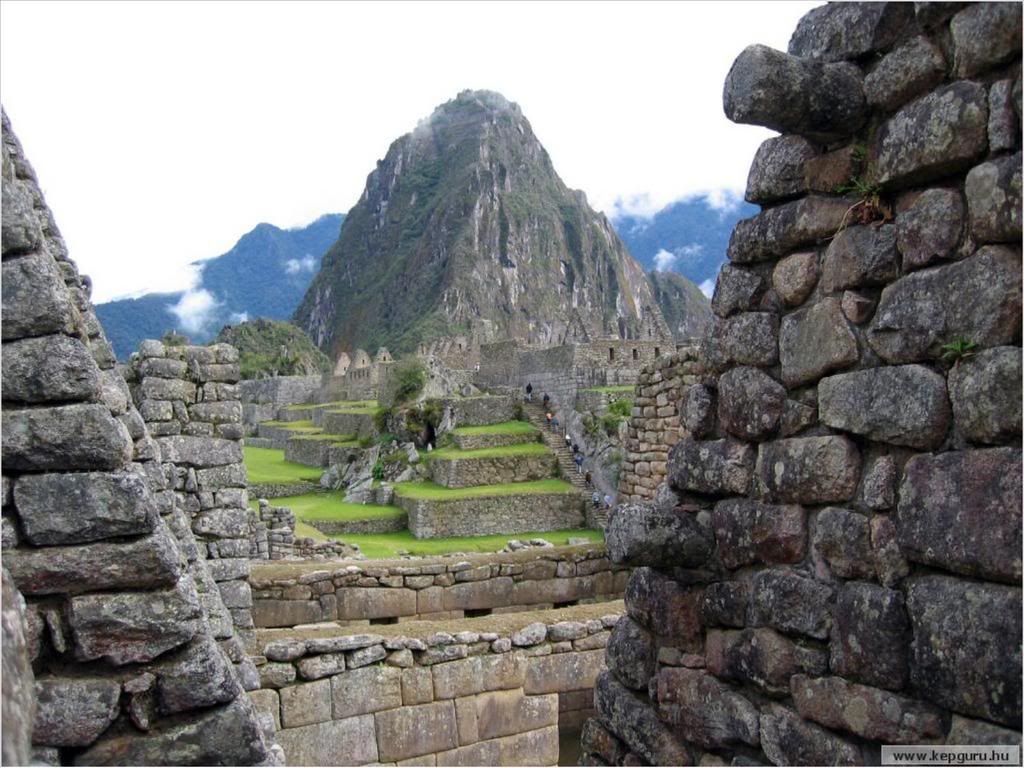 http://i242.photobucket.com/albums/ff95/asd2007_112/share/MachuPicchu/13.jpg