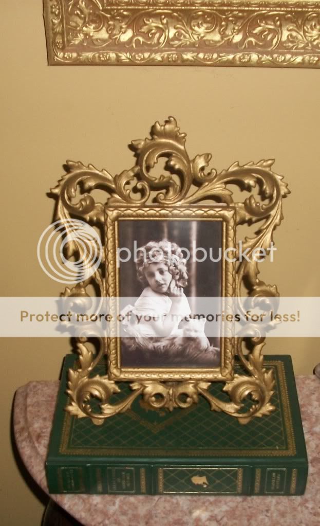 ORNATE ANTIQUE CAST IRON FRAME WITH VICTORIAN CHILD & CAT PRINT FREE 